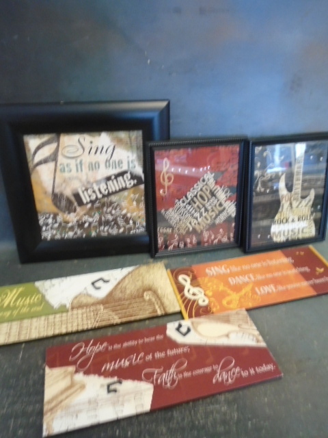 lot 123 image: Wall Decor