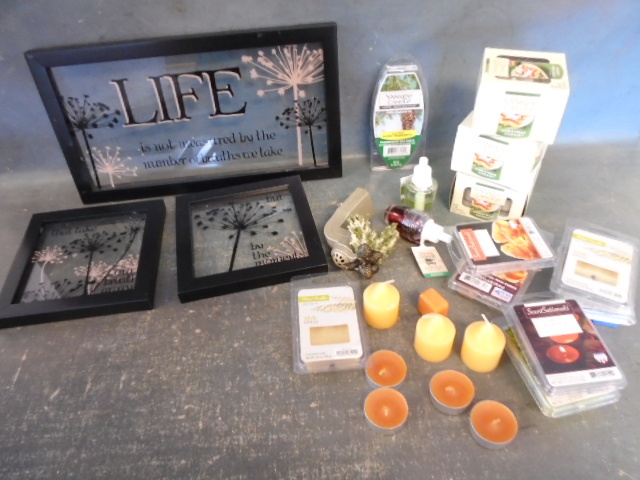 lot 136 image: Scented Candles, Pictures and More