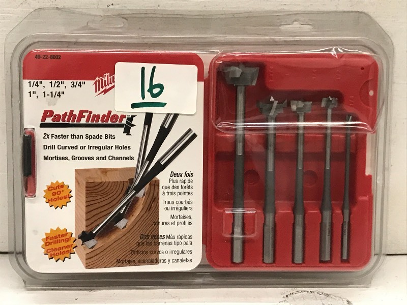 lot 16 image: Milwaukee Pathfinder 5-Piece Bit Set