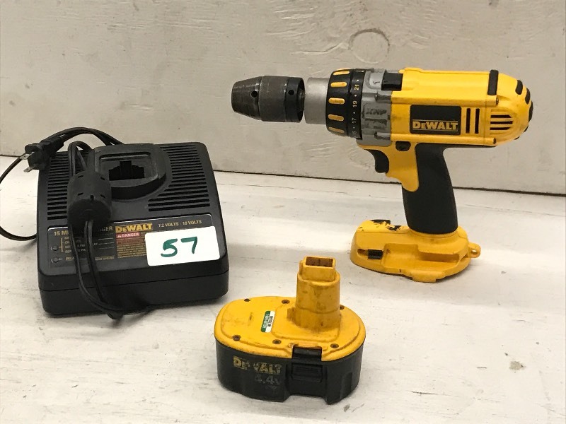 lot 57 image: DeWalt Cordless Hammer Drill Set