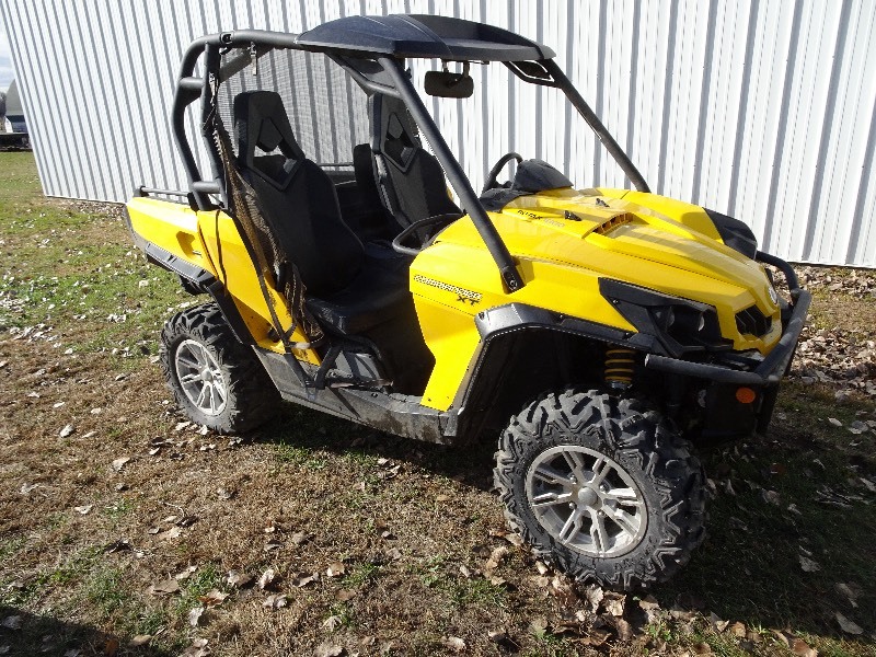 lot 6 image: 2011 Can-Am Commander XT