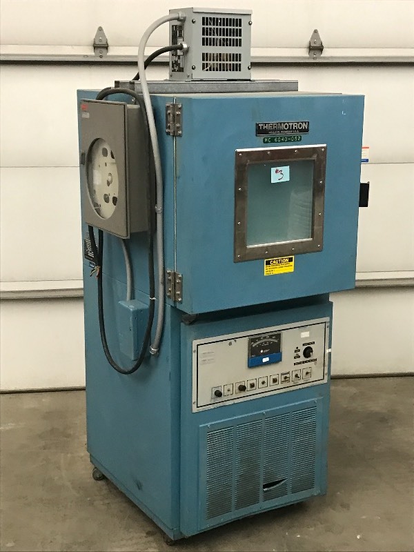 lot 3 image: Thermotron S-4 Mini-Max Environment...