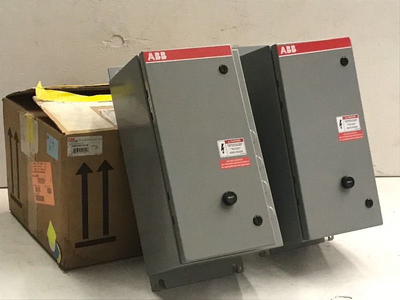 lot 67 image: Lot Of (2) ABB 712-2E Starter Encl...