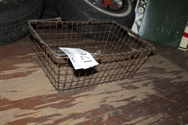 lot 176 image: Wire Basket
