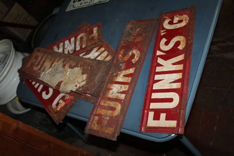 lot 175 image: Funks G Signs