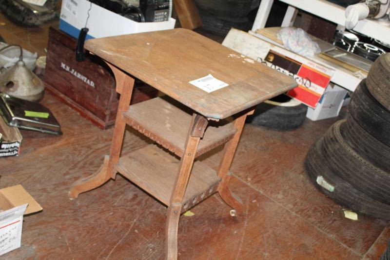 lot 17 image: Wood Table with 2-shelves