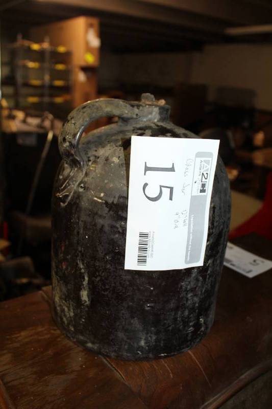 lot 15 image: Glass Jar