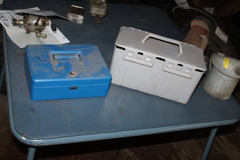 lot 162 image: Plastic Tool Boxes