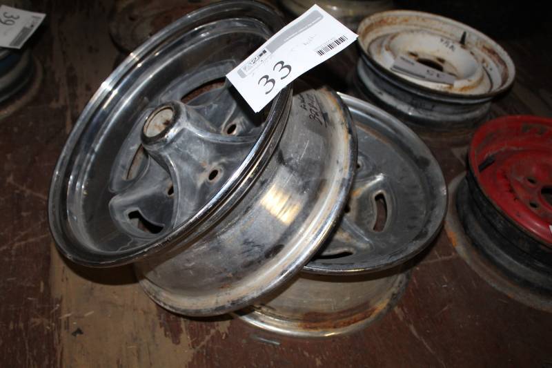 lot 33 image: 14x5 inch 5in. Bolt 5-Lug 14in. Wheel
