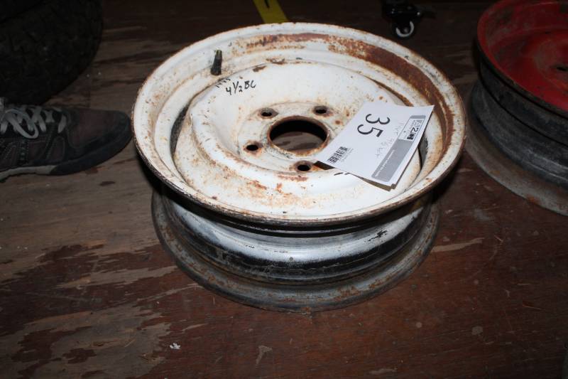 lot 35 image: 14x5 inch 4.5in. Bolt 5-Lug 14in. Steel Wheels