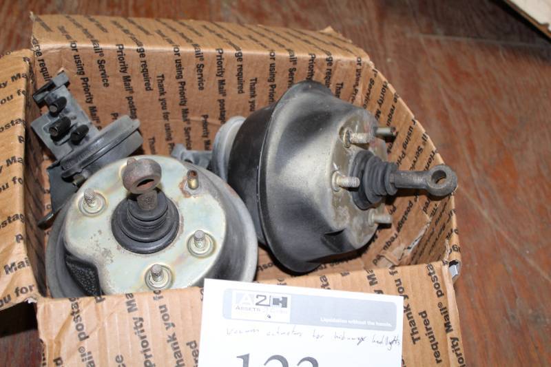 lot 123 image: Vacuum Actuators For Hide-away Lights