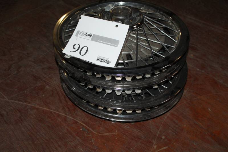 lot 90 image: Wheel Hubcaps