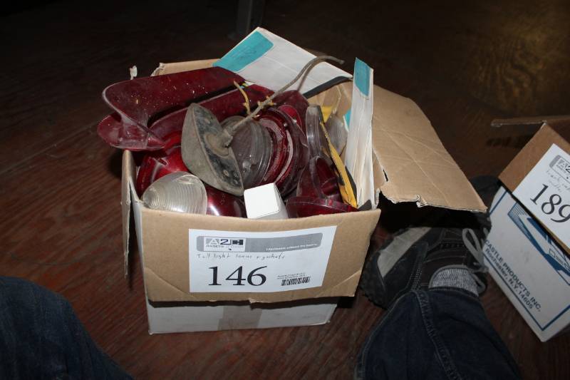 lot 146 image: GM Taillight Lenses, Gaskets