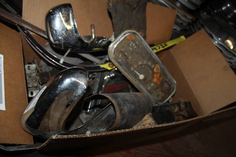 lot 196 image: Window Regulators, Dash Cluster, Bumper Horns, Vent Window, Coolant Bag, Wiper Arms