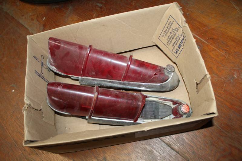 lot 125 image: Taillights