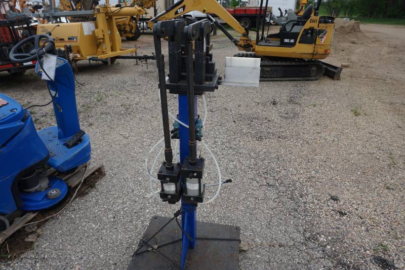 lot 26 image: Air Actuated Small Component Press