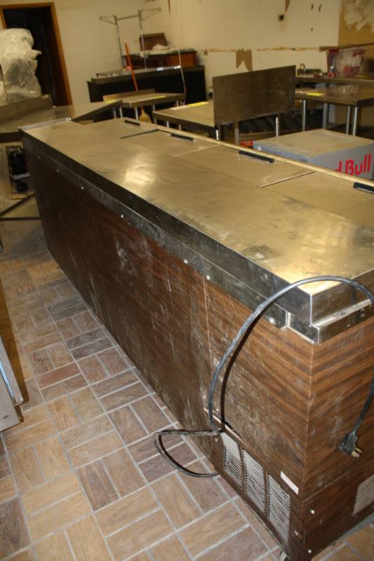 lot 22 image: Beverage Air Bottle CoolerRuns Cools