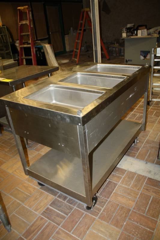 lot 23 image: 3 Compartment Steam Table