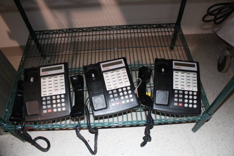 lot 70 image: Awaya Phones