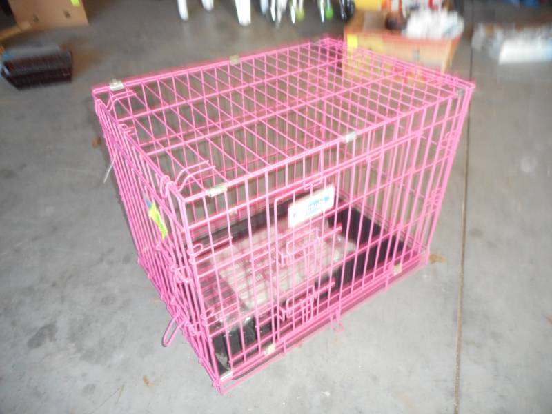lot 34 image: Dog Kennel