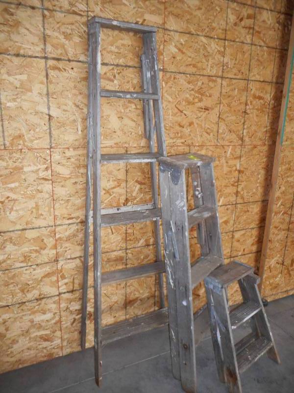 lot 46 image: Wooden Ladders