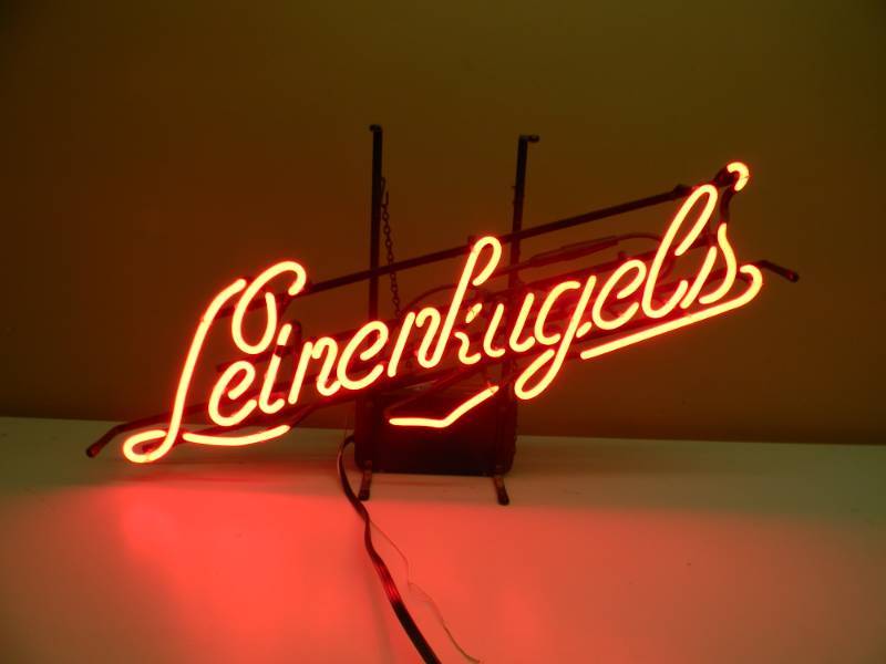 leinenkugel neon light