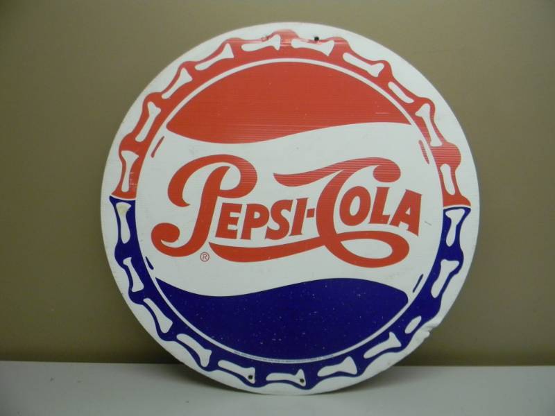 lot 11 image: VINTAGE PEPSI COLA CORRUGATED ADVERTISING SIGN - APPROX 29 - SEE PICTURES