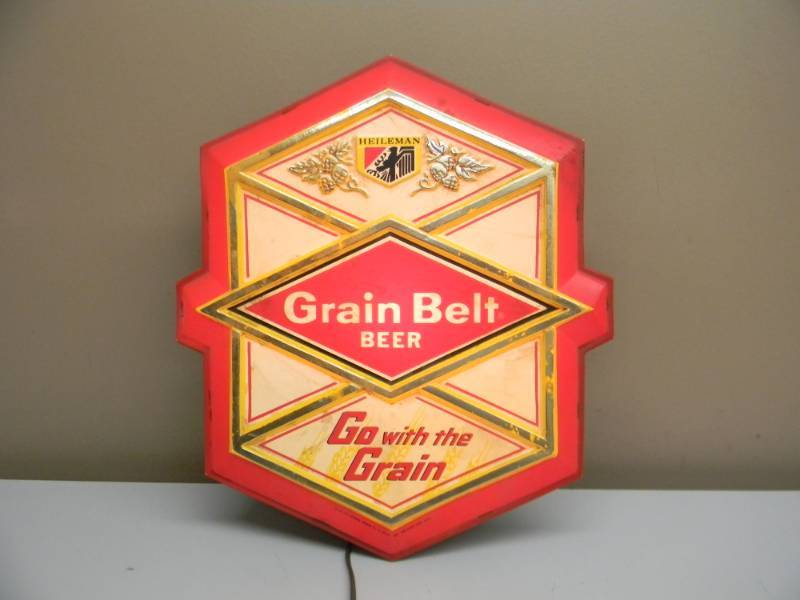 lot 15 image: VINTAGE GO WITH THE GRAIN, GRAIN BELT BEER SIGN LIGHT - WORKS - APPROX 17 BY 17 - SEE PICTURES
