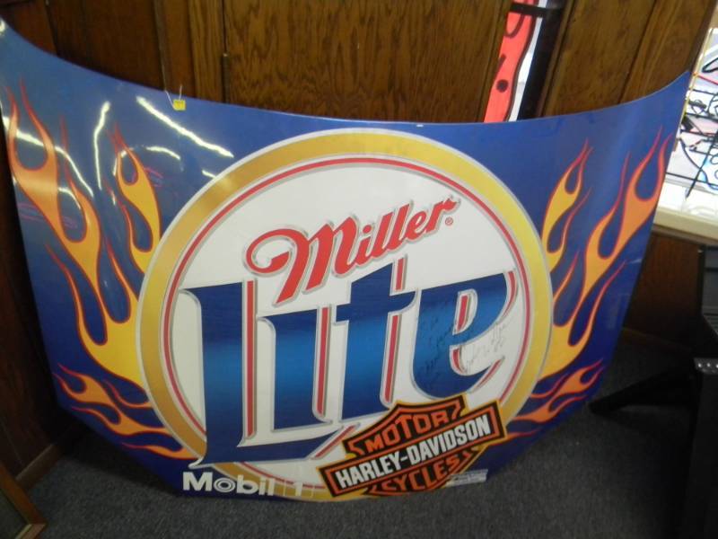 lot 27 image: FULL SIZE FIBERGLASS MILLER LITE  HARLEY-DAVIDSON RACING HOOD - SIGNED BY RUSTY WALLACE #2 - APPROX 60 BY 46 - AWESOME PIECE - SEE PICTURES