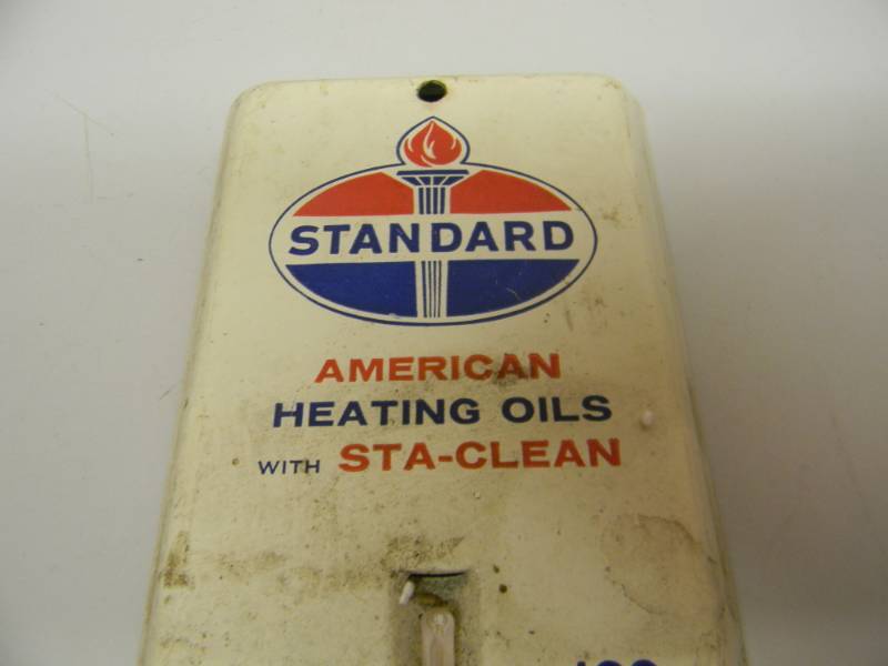 Made in U.S.A FREE shipping!! Vintage Standard American Heating Oils with Sta Clean 11-12 thermometer 1961- in poor to fair condition