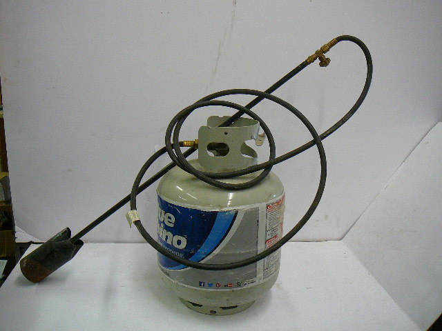 lot 7 image: Weed Burner With LP Tank