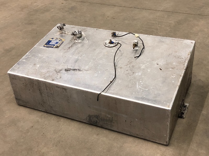 lot 17 image: Aluminum Boat Fuel Tank