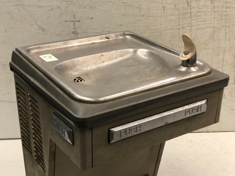 lot 29 image: Wall-Mount Drinking Fountain