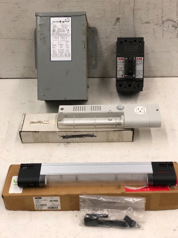 lot 31 image: Circuit Breaker, Panelite, Transformer, Etc