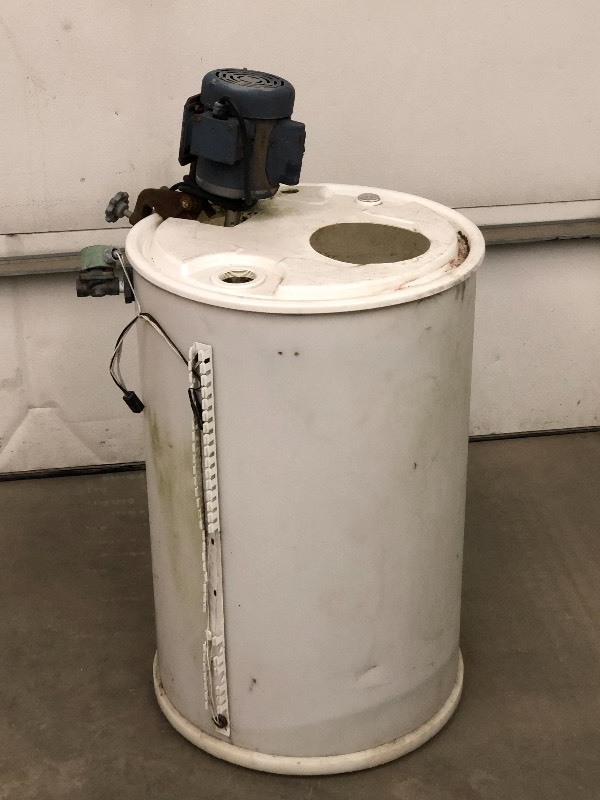 lot 32 image: 55-Gallon Homemade Mixing Station
