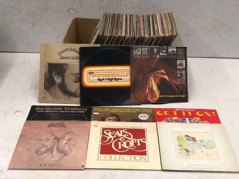lot 61 image: Assorted Collectible Records