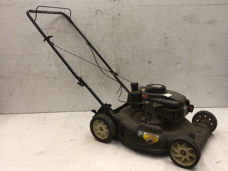 lot 76 image: MTD 21 Push Mower