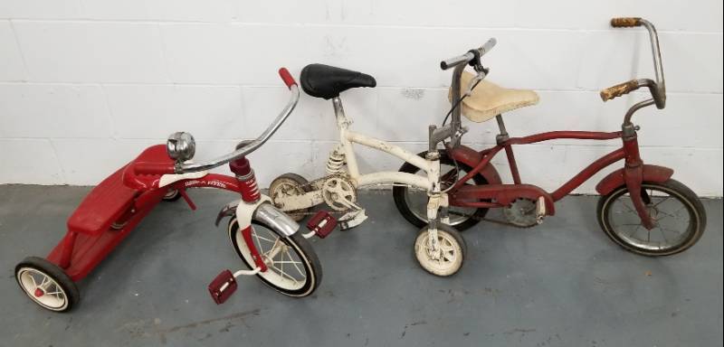 lot 36 image: Vintage Kids Bike and Tricycle Lot