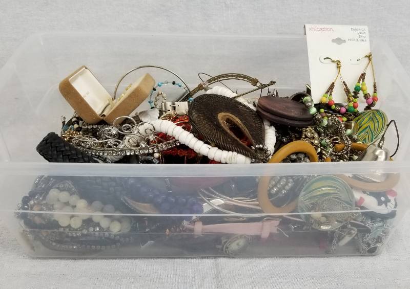 lot 96 image: Lot of Designer Costume Jewelery, 14kt Gold Earrings, Bracelets, Necklaces, Rings, Etc.