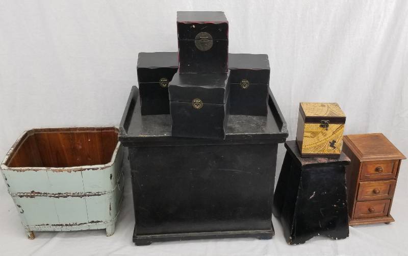 lot 121 image: Lot of Vintage Storage Boxes, Containers, Etc.