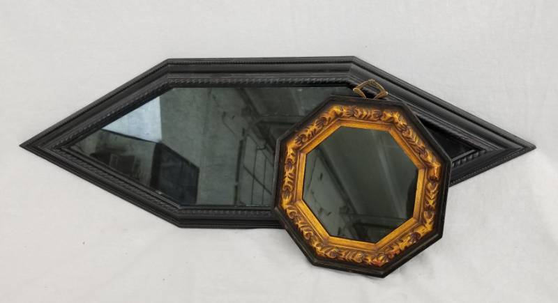 lot 130 image: 2 Vintage&nbspSungott Art Studios New York Wood Framed Mirror