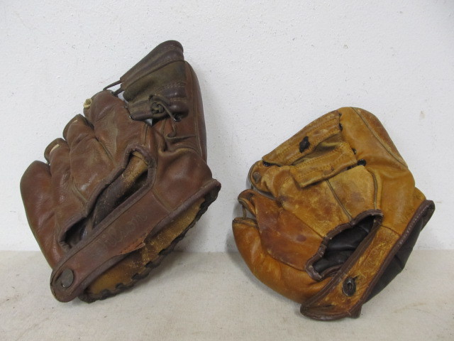 lot 93 image: 2 Old Vintage Baseball Gloves