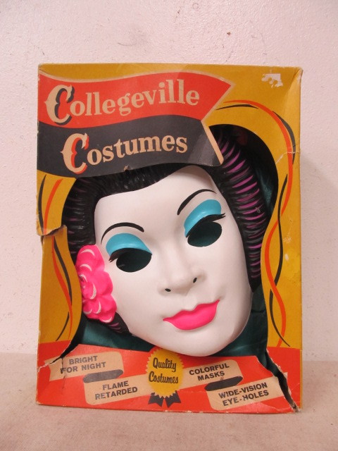 lot 96 image: Vintage 1950s-60s COLLEGEVILLE Adult Size Halloween Costume - Dragon Lady