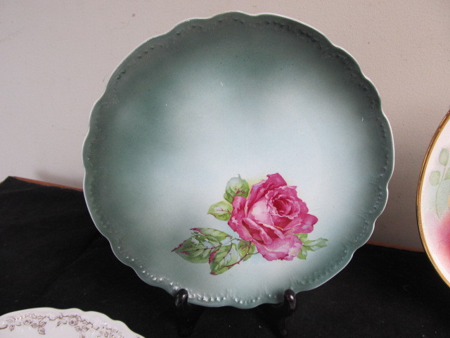 lot 160 image: Collection of Quality Assorted Vintage & Antique Porcelain Plates