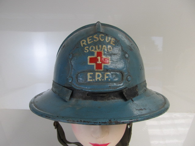 lot 4 image: Old Original Vintage Fire Helmet wLiner & Chin Strap