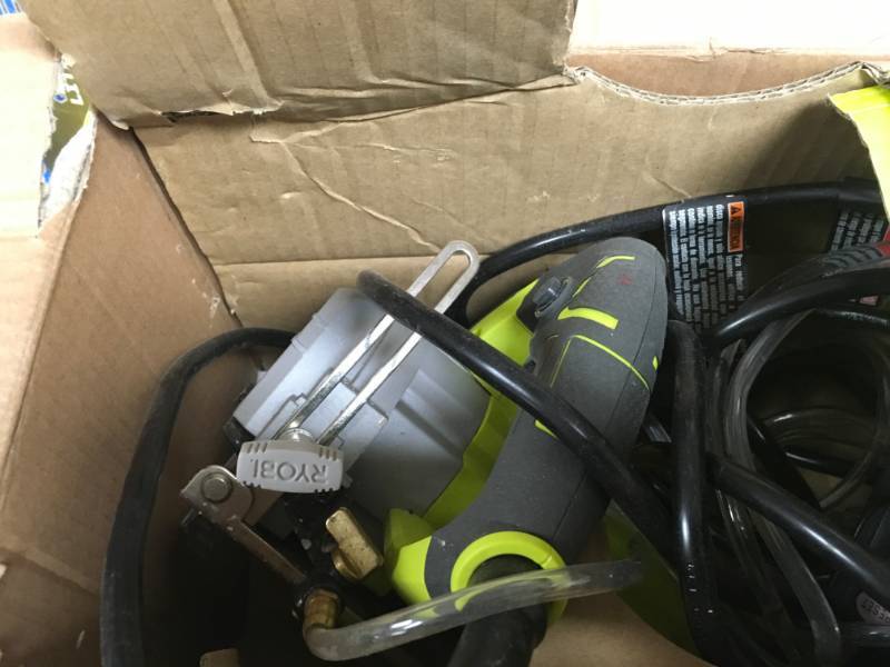 lot 13 image: Ryobi 4 in. Tile Saw in good condition