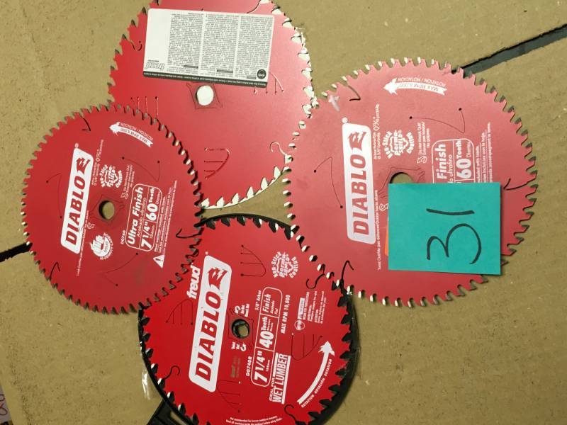 lot 31 image: Diablo 7-14 in. x 60-Tooth Ultra Fine Finish Saw Blade (4-Pack) not used