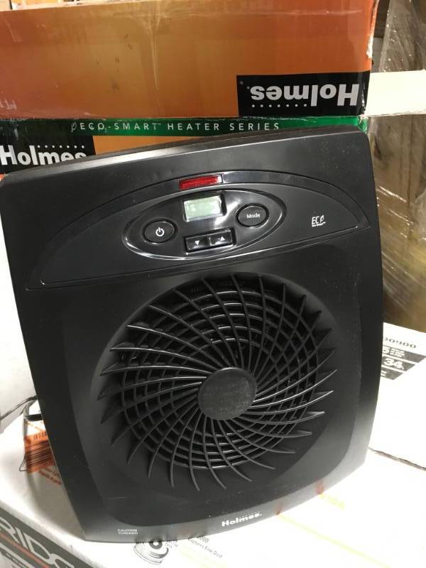 lot 66 image: Holmes  Energy Saving Indoor Heater Gray 1500W HEH8044EE-BTU-FCA in like new condition