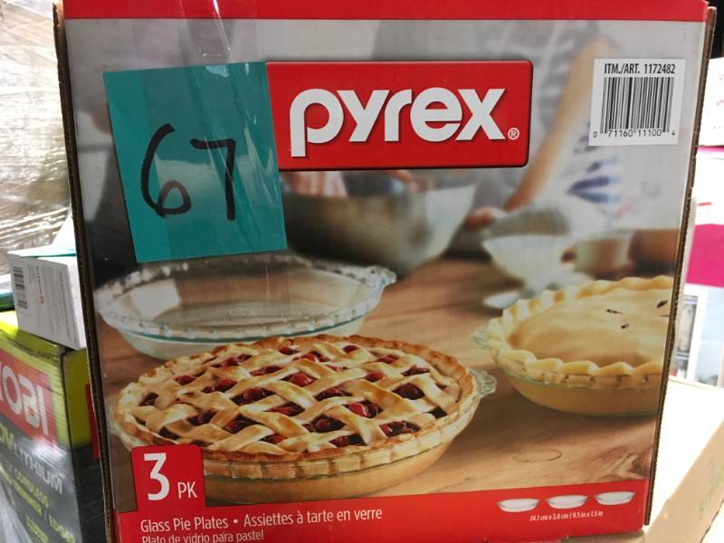 lot 67 image: Pyrex Glass 3 PK Pie Plates Set 9.5 x 1.5 Oven Microwave Freezer Safe not used