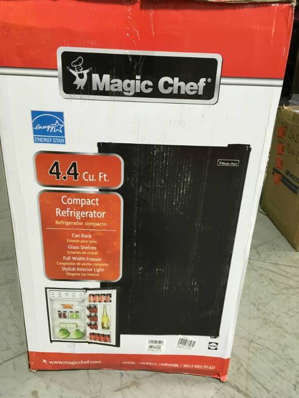 lot 71 image: Magic Chef 4.4 cu. ft. Mini Refrigerator in Black not used